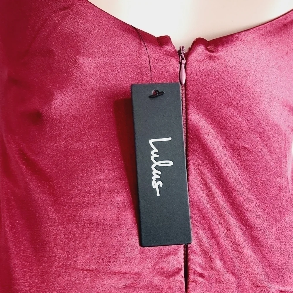 Lulus 𝅺Desire Me Burgundy Satin Scoop Back Bodycon Dress Size: S